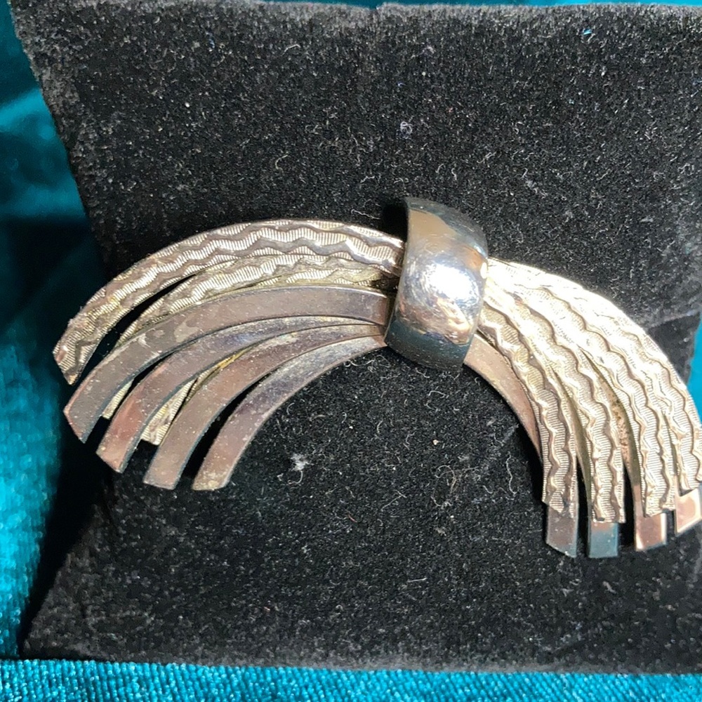 Vintage Kramer of NY brooch